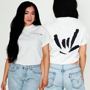 UNISEX TEE - ILY SIGN LOGO